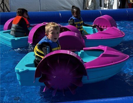 Kids-Boating